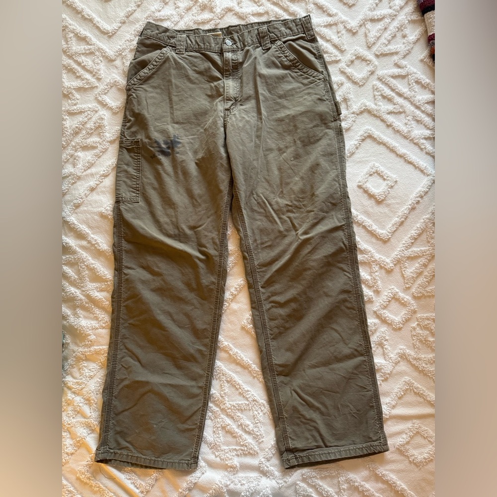 Carhartt Men's Olive Cargo Pants with leather tag